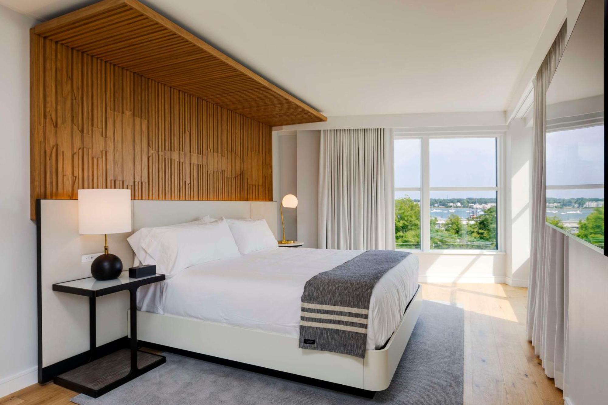 Presidential King Suite with City View