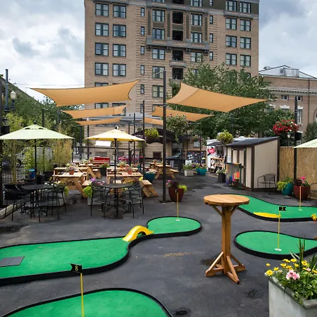 Hotel DeLuxe-3